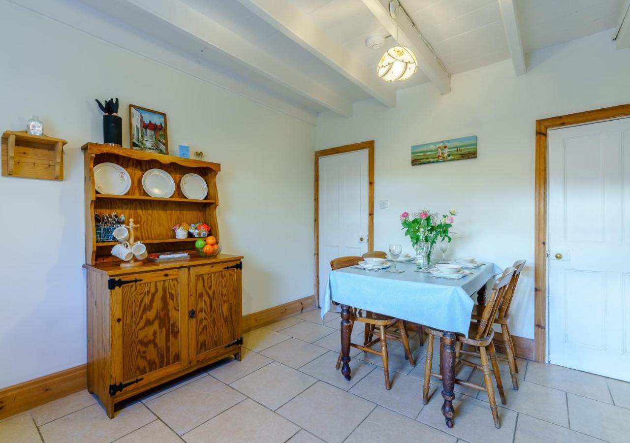 Alice Cottage โรบินฮูดส์เบย์ ภายนอก รูปภาพ
