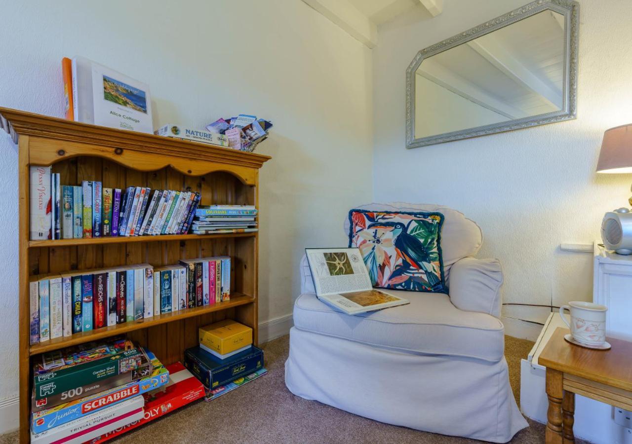 Alice Cottage โรบินฮูดส์เบย์ ภายนอก รูปภาพ